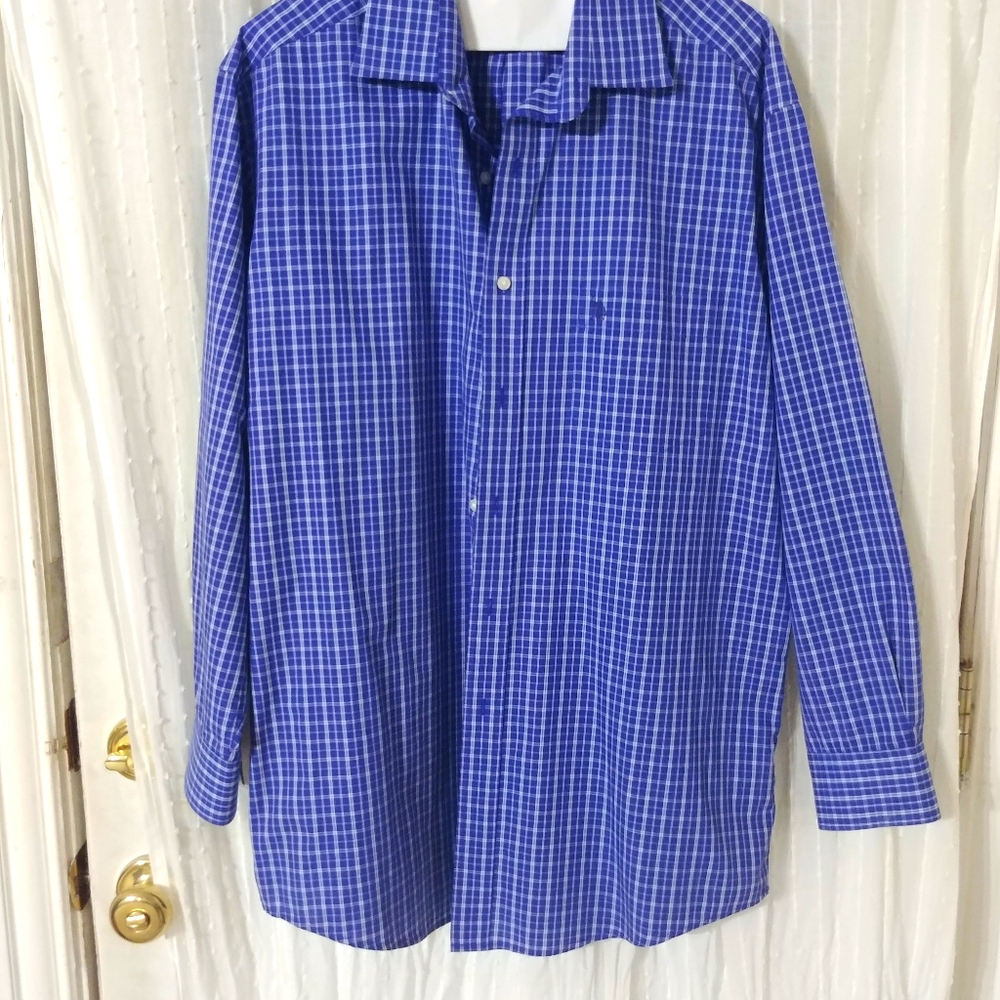 Men's Blue and white plaid button down
